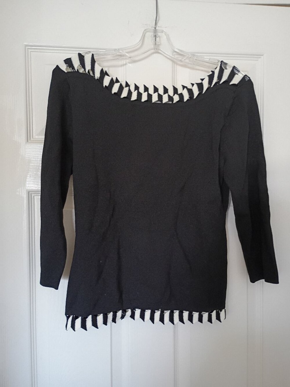 ONCE AGAIN Black and White Sweater Size M